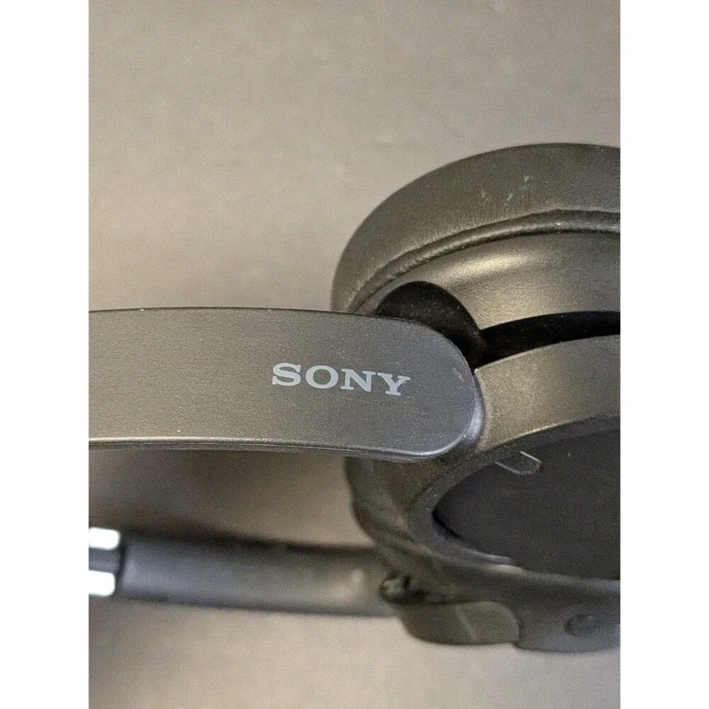 Sony WH-CH720N Wireless Noise-Canceling Over The Ear Headphones - Black GRADE A
